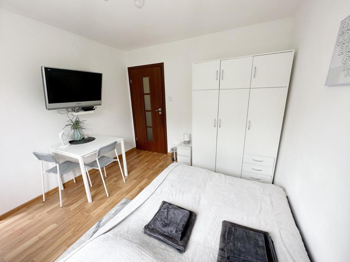 Anielewicza 26 Rooms Варшава Екстер'єр фото